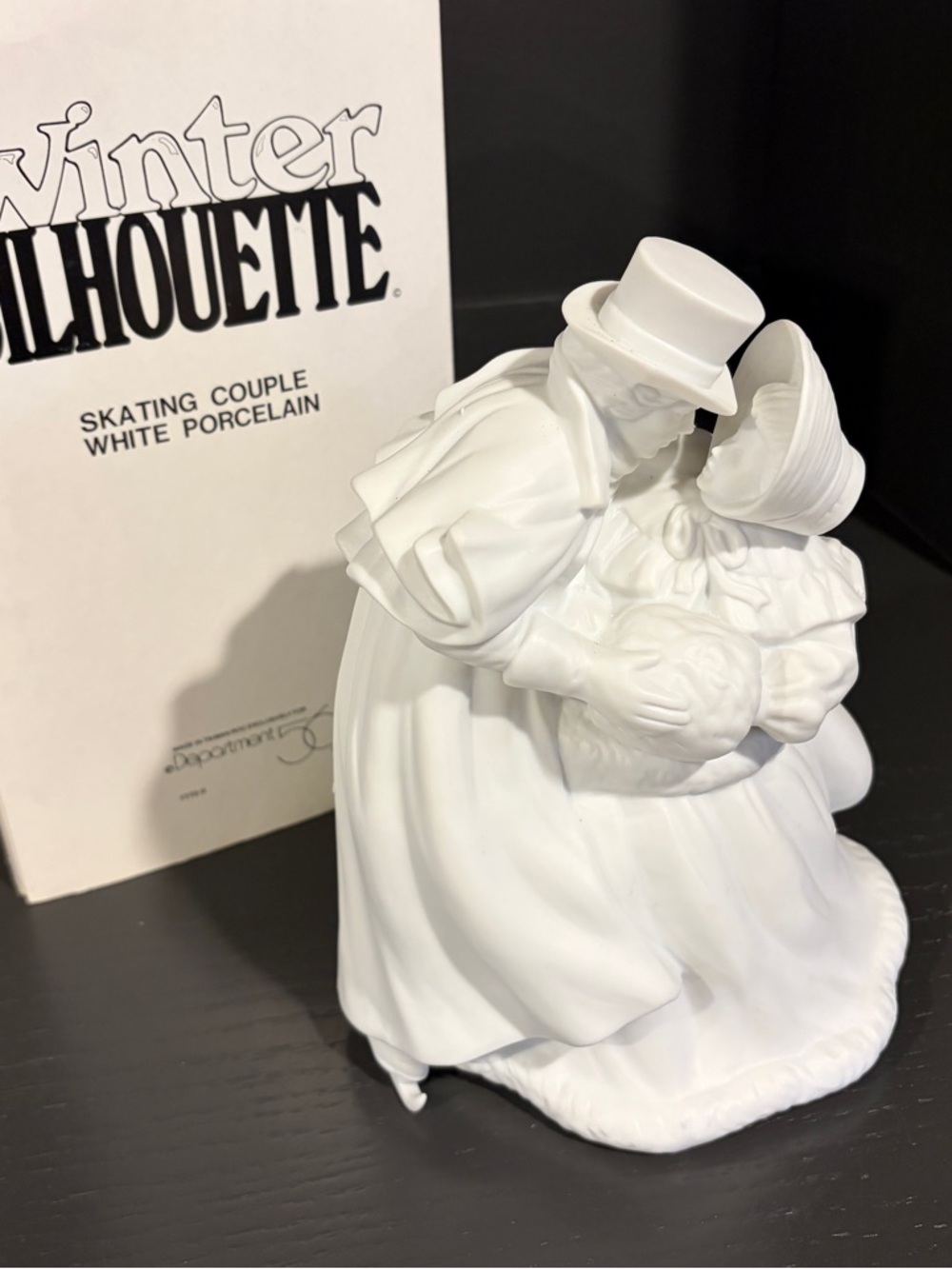 Department 56 Winter Silhouette Skating Couple Fine Porcelain White 7772-0 Boxed